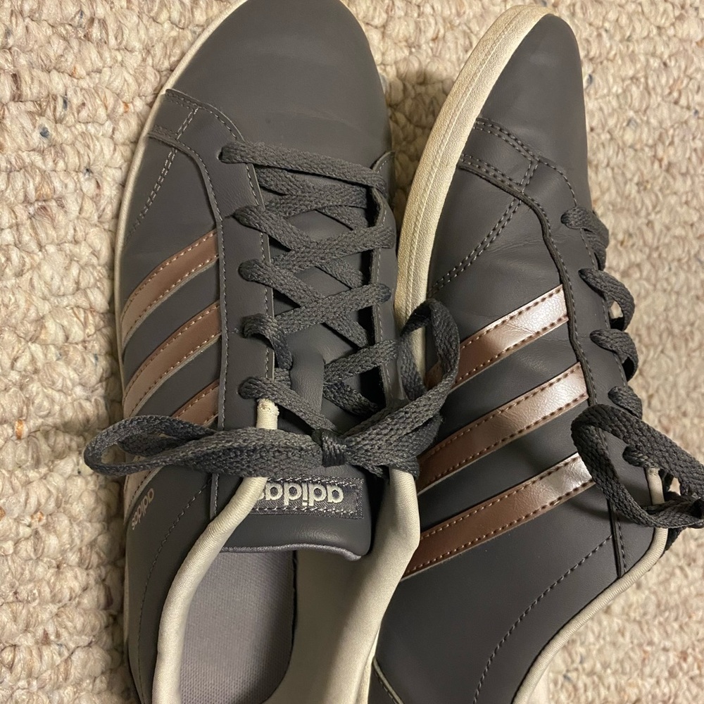 Adidas tennis shoes - Women’s 8.5